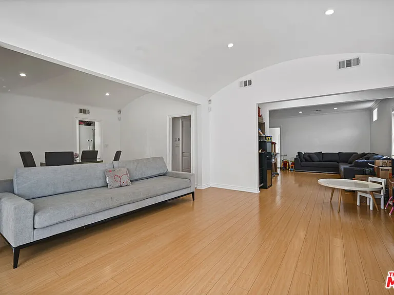 232 S Crescent Dr — Photo 13