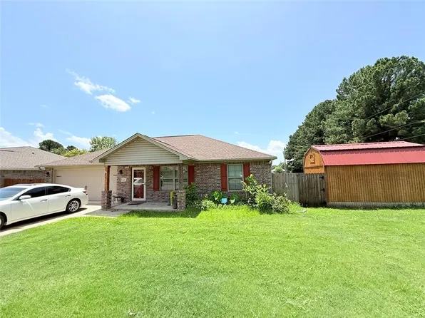 2 Fox Creek Ct, Pottsville, AR 72858