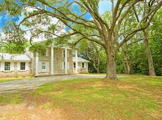 61 Vincent Dr, Mount Pleasant, SC 29464