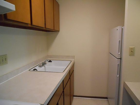 2nd image of 2400 Alabama St APT 206