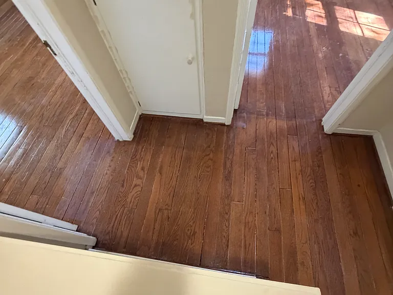 3851 Brewster St — Photo 14