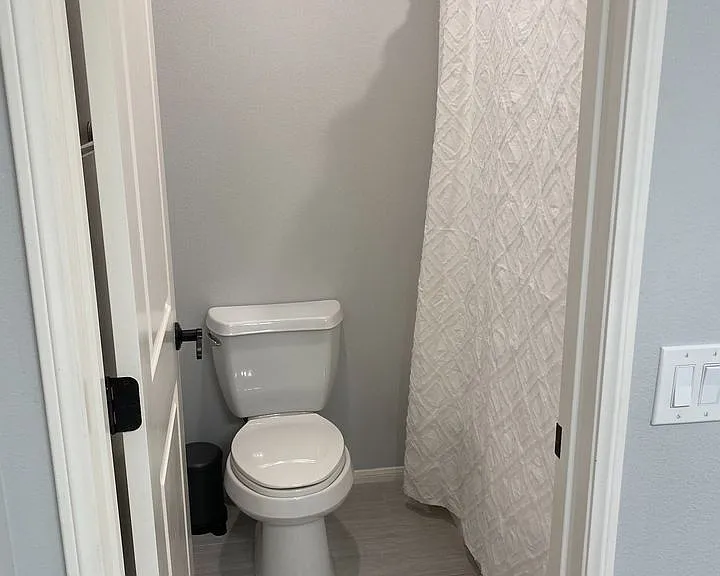 450 E Santa Ana St — Photo 10
