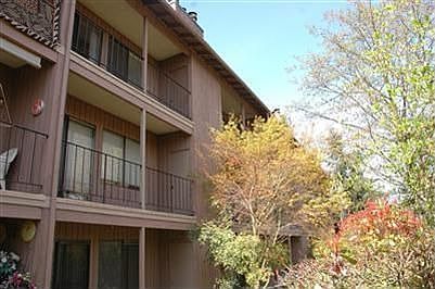 1st image of 17430 Ambaum Blvd S APT 15