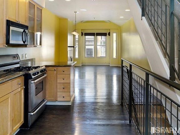 3rd image of 1963 McAllister St #2