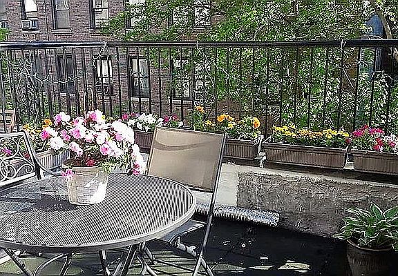 5th image of 157 W 76th St APT 3B