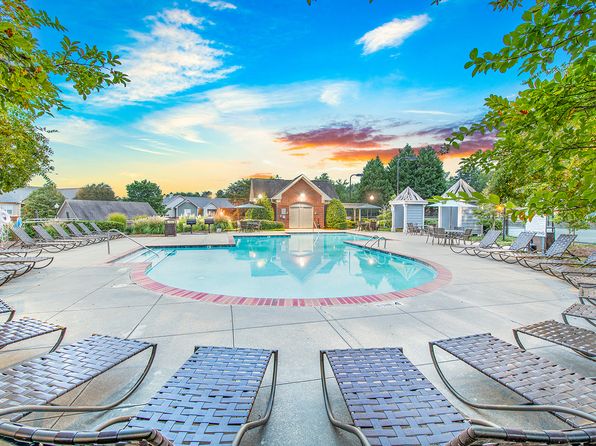 9401 Grove Hill Dr #80814