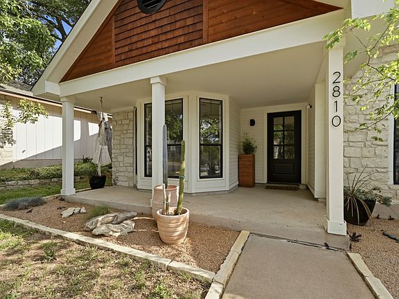 3rd image of 2810 Norfolk Dr