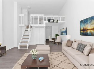 88 Fulton St #411, New York, NY 10038