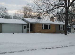 90 Merva Ave, Jackson, MN 56143