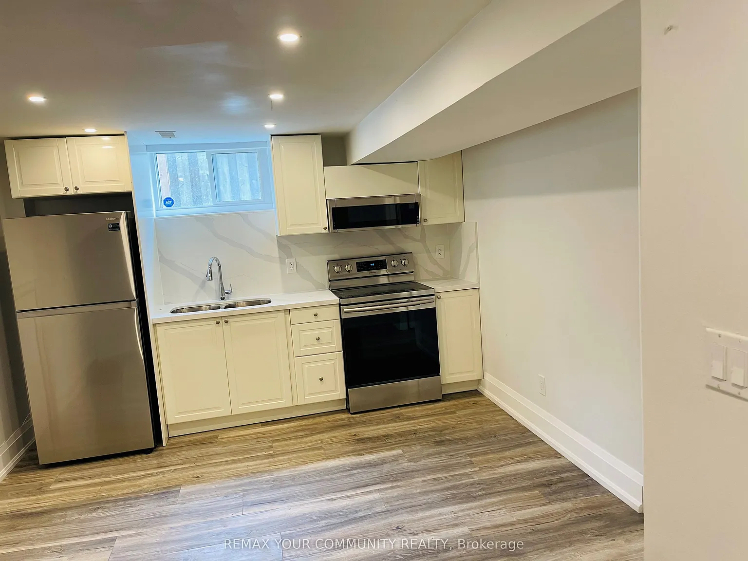1 bed, $1,600 — Photo 2
