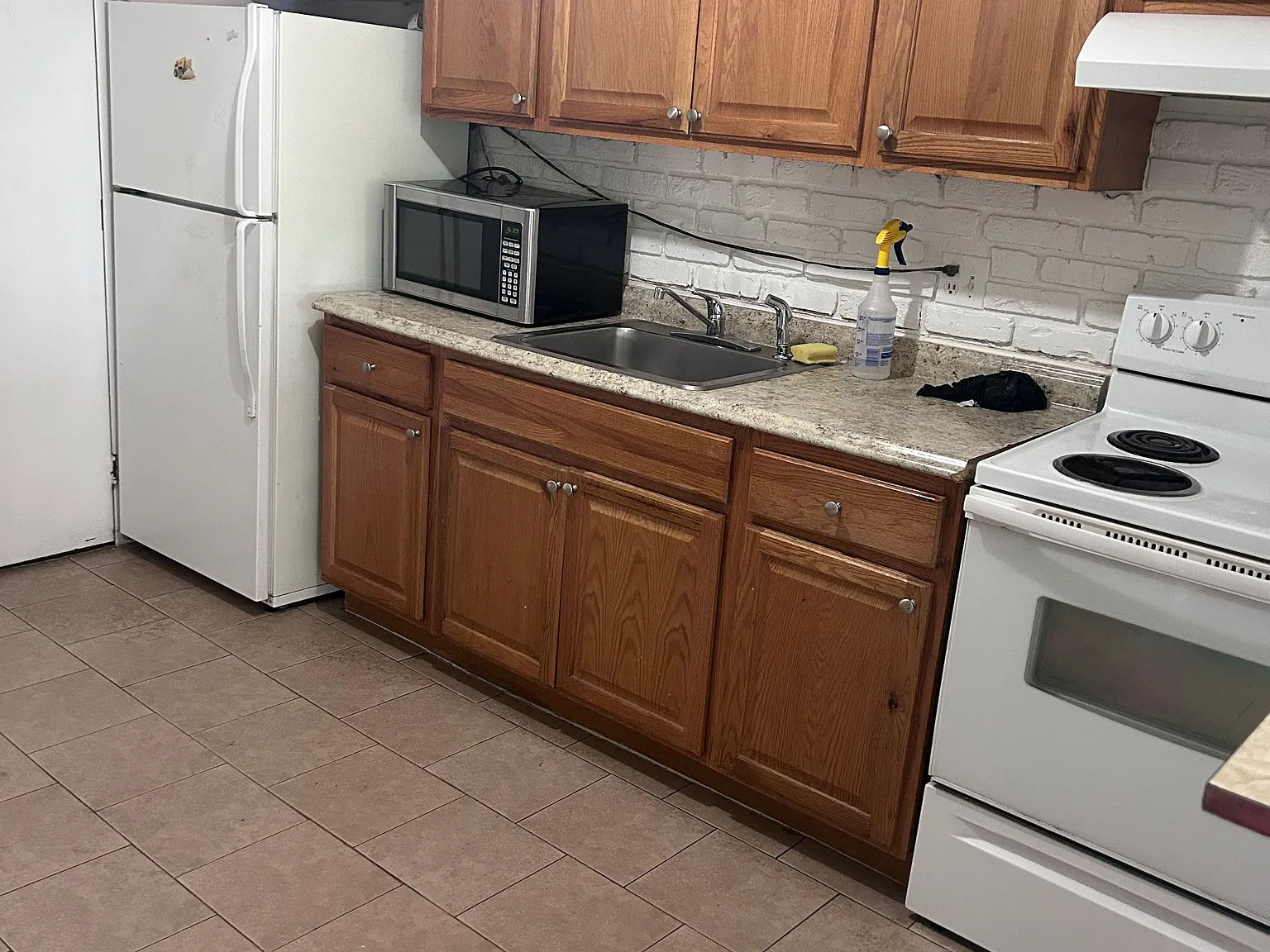 1 bed, 560 sqft, $1,700 — Photo 3