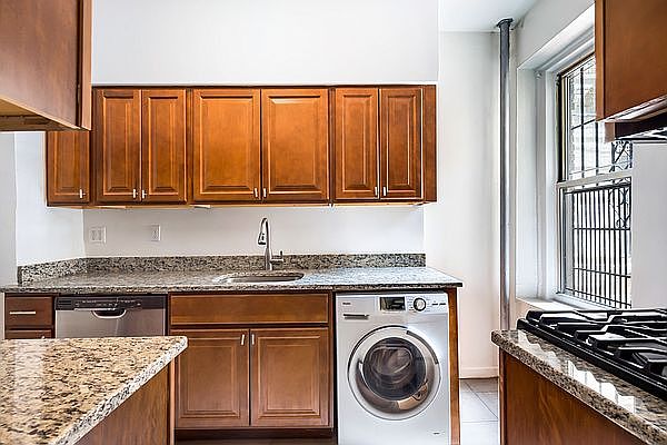 1st image of 217 Haven Ave APT 1G
