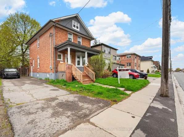 90 Park Rd S, Oshawa, ON L1J 4G9