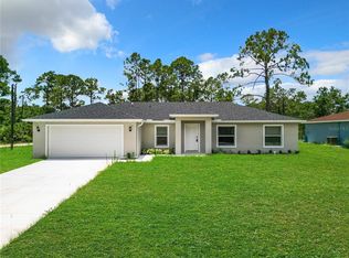 521 Sargent St, Lehigh Acres, FL 33972