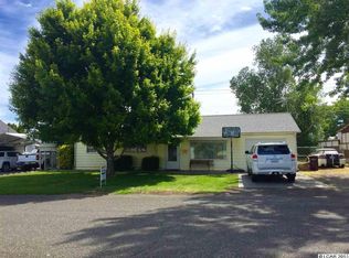 515 10th St, Clarkston, WA 99403