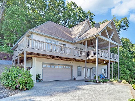 2nd image of 465 Sunset Dr