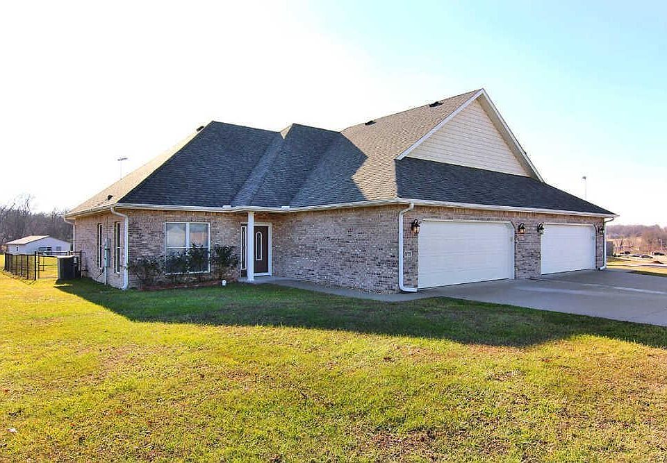 1st image of 573 E Deerwood Dr