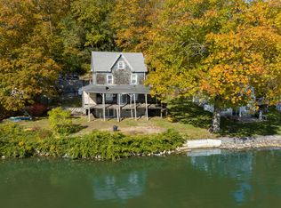 89 Shore Dr, Sabattus, ME 04280