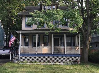 157 W 4th Ave, Roselle, NJ 07203