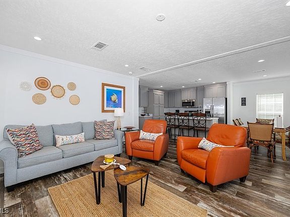 5th image of 2801 York Rd