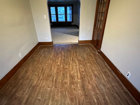 3rd image of 1029 W 10th St #1