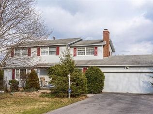 4530 Waltham Cir, Manlius, NY 13104