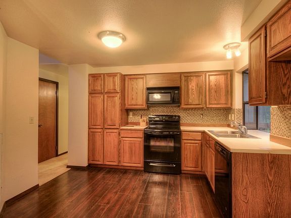 2nd image of 20520 SE 334th Pl
