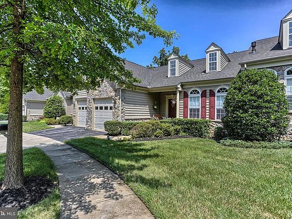 3rd image of 302 Lauren Hill Ct