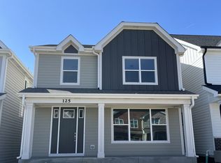 125 Roman Ln, Hawthorn Woods, IL 60047