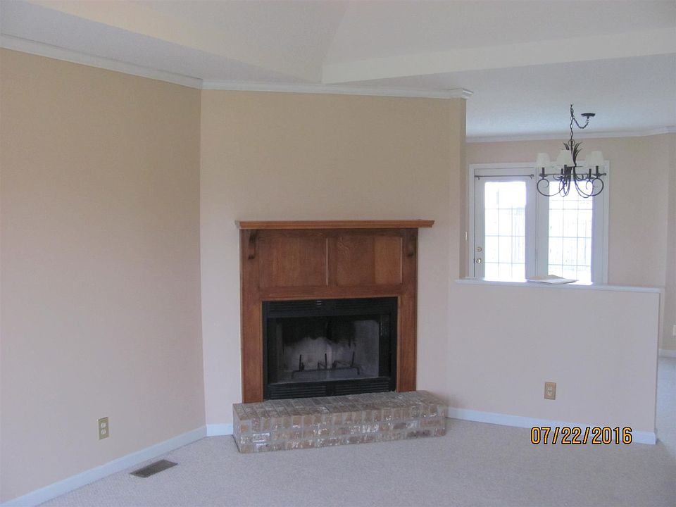 1st image of 601 Corinth Ct