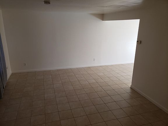 5th image of 8828 La Riviera Dr Unit D