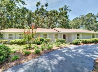 117 Saint Clair Dr, Saint Simons Island, GA 31522
