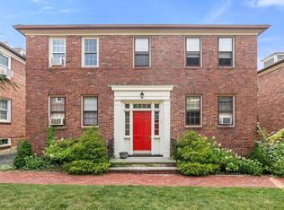 3 Garden Ct APT 4, Cambridge, MA 02138
