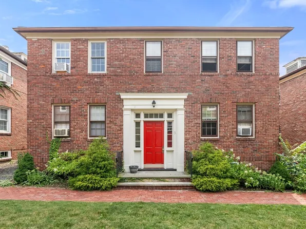 3 Garden Ct APT 4, Cambridge, MA 02138