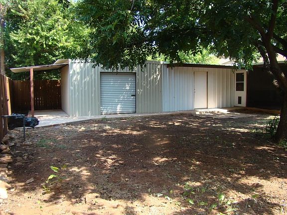 5th image of 2426 Glendale Dr