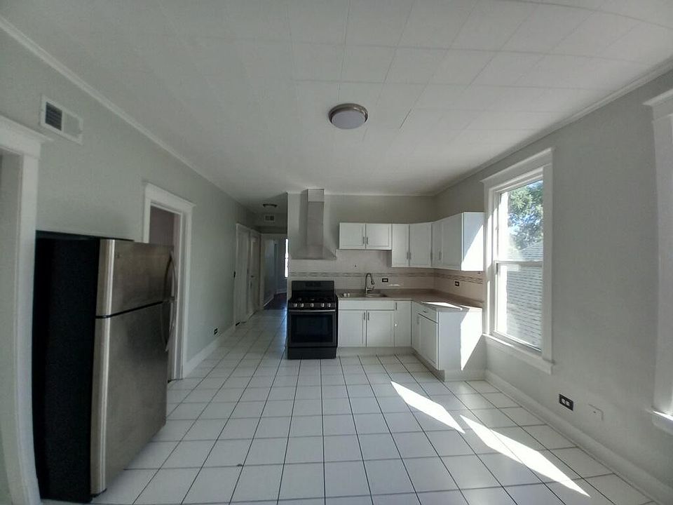 1st image of 5256 S Troy St #2