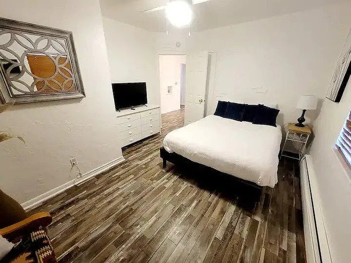 2114 W Colorado Ave — Photo 6