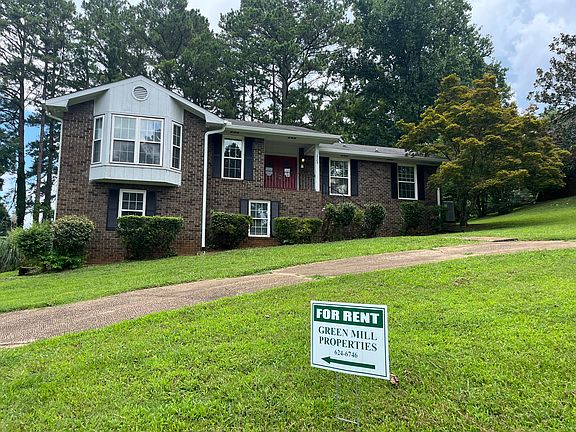 2nd image of 1705 Springview Ln