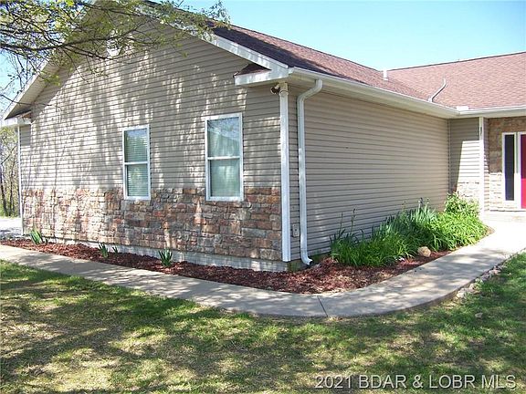 2nd image of 161 Skylark Ln
