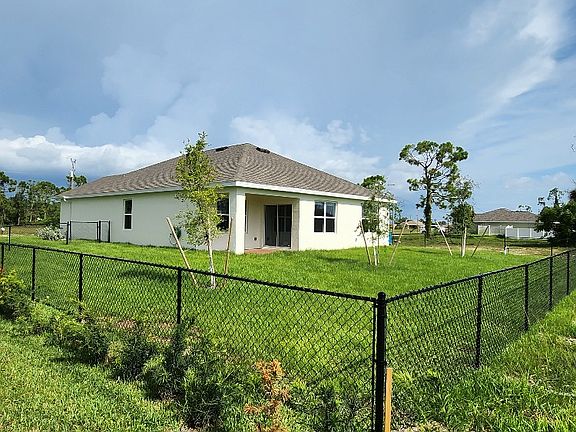 5th image of 2520 NW 19th Ave