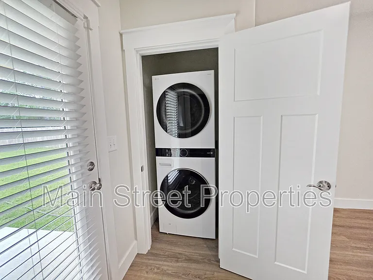 2289 Dog Track Rd #B — Photo 15