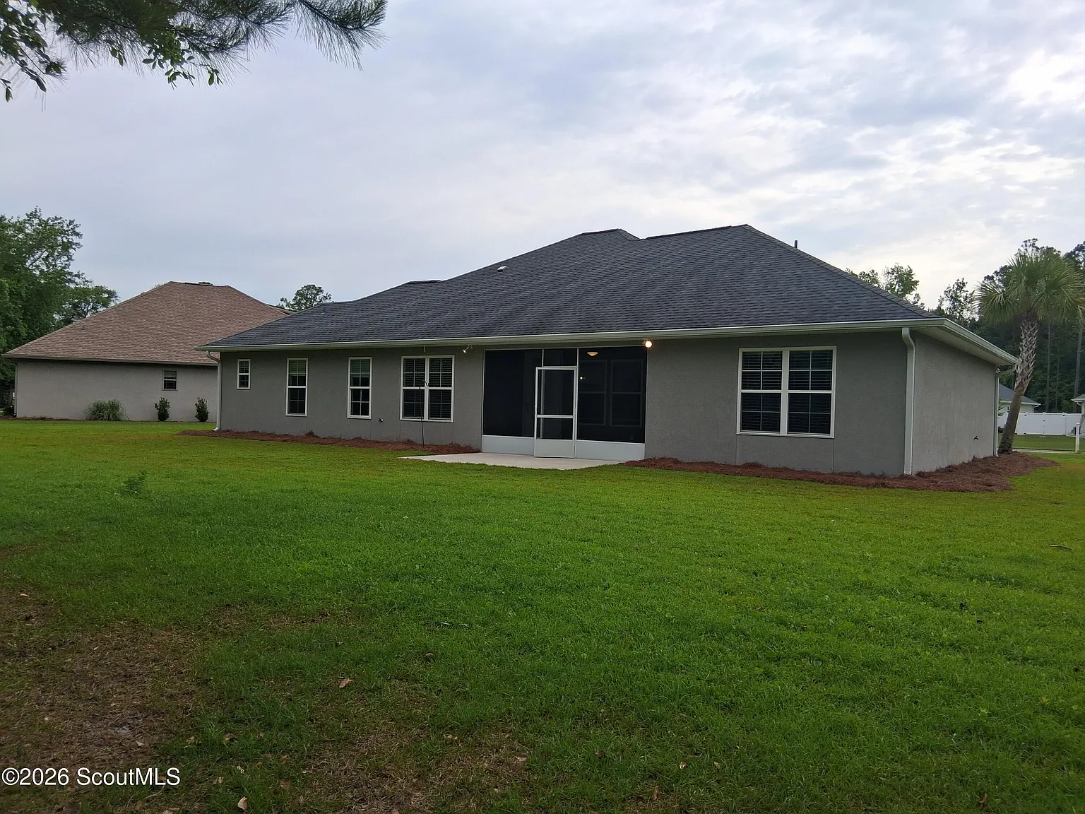 4 bed, 2.0 bath, 2019 sqft, $2,650 — Photo 2