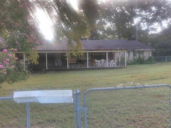 3rd image of 4482 State Highway 37 S