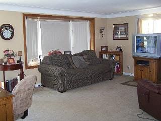 3rd image of 1415 Dazarow Dr