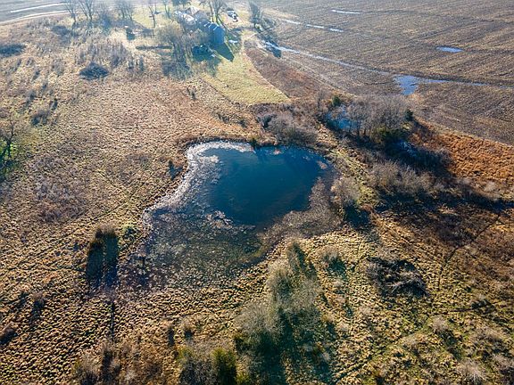 3rd image of 22710 Viola Rd