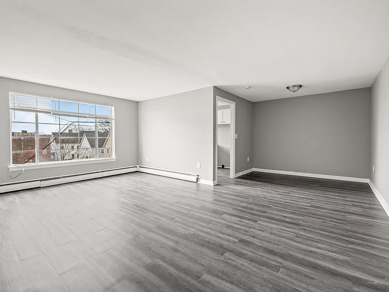 212 Laurel St #3C — Photo 2