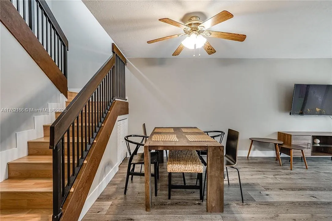 2 bed, 1345 sqft, $3,600 — Photo 3