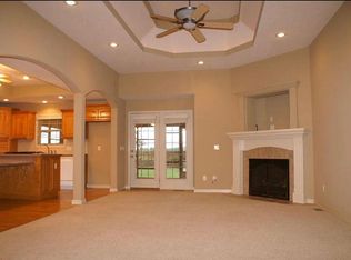 943 E Hodgson St, Nixa, MO 65714