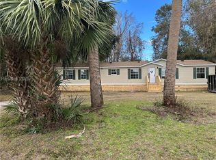 89 Little Capers Rd, Beaufort, SC 29907