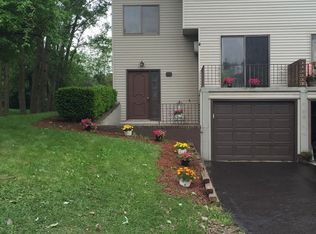 141 Twilight Ln, New Lenox, IL 60451